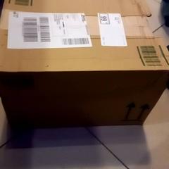 Pakke Amazon, som rapportert av Leonardo Royal Hotel Amsterdam ved bruk av iLost