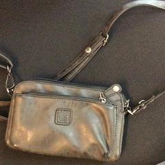 かばん がiLostで Gemeente Arnhem によって報告されました