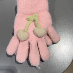 Handschuhe, gemeldet von Pathé Tilburg Stappegoor über iLost
