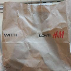 Táska H&M, amint azt Arriva Limburg Zuid az iLost segítségével jelentette.