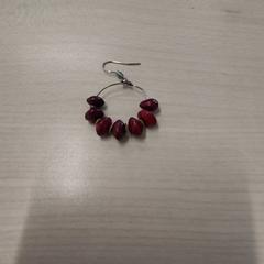 イヤリング がiLostで IKEA Brest Guipavas によって報告されました