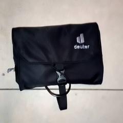 Handbag Black Hygiene travel bag, rapporterat av Leonardo Royal Hotel Amsterdam med iLost