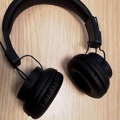 Auriculares, ha sido reportado por Qbuzz Fryslân con iLost