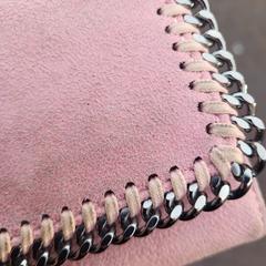 Wallet pink, as reported to iLost