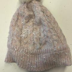 Gorro, segundo informou Het Amsterdamse Winterparadijs usando iLost