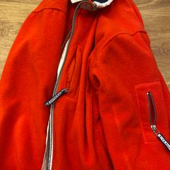 Vest fleece, zgłoszono przez GVB przy użyciu iLost