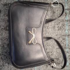 Sac femme, a été signalé par Breng Nijmegen utilisant iLost