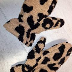 장갑, iLost를 사용하여 Qbuzz DMG에 보고됨