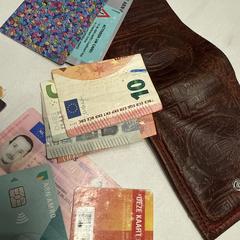 Portemonnee, segons s'ha informat a iLost