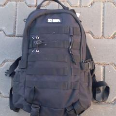 Sac à dos, a été signalé par Arriva West-Brabant utilisant iLost