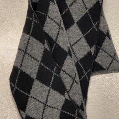 マフラー がiLostで IKEA Tokyo-Bay によって報告されました