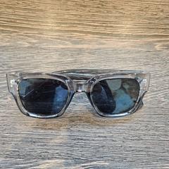 Gafas de sol, segundo informou WestCord Hotel Eindhoven usando iLost