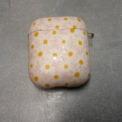 Earbud holder Roze wit bloemetje, as reported by Arriva Friesland / Groningen using iLost