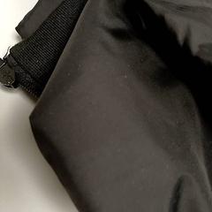 Gilet, a été signalé par Padualaan 101 utilisant iLost