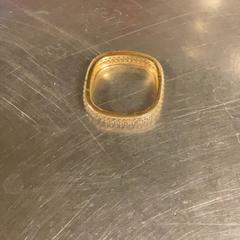 Wisiorek Golden ring, zgłoszono przez MEININGER Hotel Copenhagen przy użyciu iLost