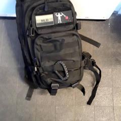 Mochila Zwart, como reportado por EBS Tramplein utilizando o iLost