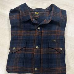 Camicette & Camicetta donkerblauw, oranje, geruit, come riportato da Van der Valk Hotel Wolvega Heerenveen utilizzando iLost