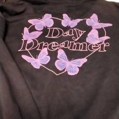 Mikina, jak nahlášeno Gemeente Puurs-Sint-Amands pomocí iLost