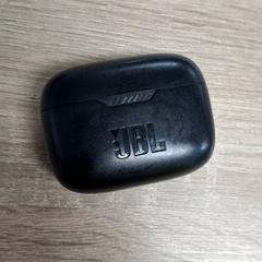 Funda per a auriculars Zwart, segons ha informat EBS Spijkenisse mitjançant iLost