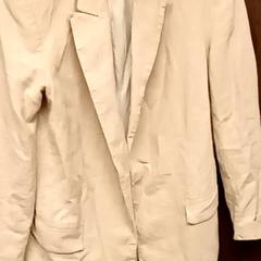 Blazerra Beige, gisa salatu by Mövenpick Hotel Amsterdam City Centre iLost erabiliz