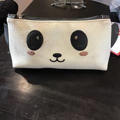 Trousse de maquillage, a été signalé par Qbuzz U-OV utilisant iLost