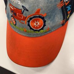 Casquette Kubota, a été signalé par Pathé Eindhoven utilisant iLost
