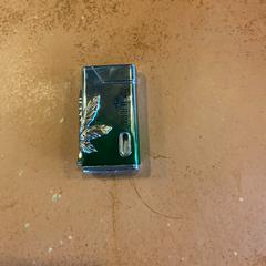 Lighter, zgłoszono przez Hotel V Fizeaustraat przy użyciu iLost