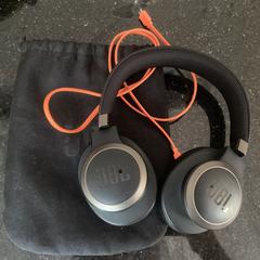 Koptelefoon JBL in bus …, as reported to iLost
