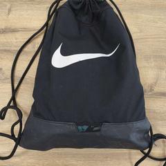 Taška na tělocvik schwarz Nike, jak nahlášeno Wilmering Brinkum pomocí iLost