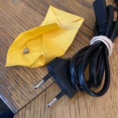 Oorbel & Oplaadkabel، كما تم الإبلاغ عنه بواسطة Van der Valk Hotel Kasteel TerWorm عبر iLost