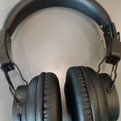 Auriculares, segundo informou Qbuzz GD Groningen HS usando iLost