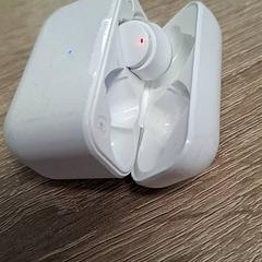 Oortjes doosje Wit, jak nahlášeno EBS Spijkenisse pomocí iLost