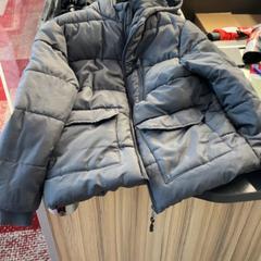 Bunda Grijs Kunststof, jak nahlášeno Pathé Amsterdam Noord pomocí iLost