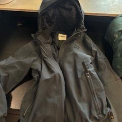 Bunda zwart, jak nahlášeno Johan Cruijff ArenA pomocí iLost