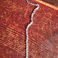 ネックレス がiLostで Attractie- & Vakantiepark Slagharen によって報告されました