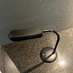 Lampe zwart, som rapportert av Van der Valk Hotel Wolvega Heerenveen ved bruk av iLost