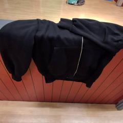 Kids vest Noir, as reported by IKEA Paris Nord Roissy using iLost