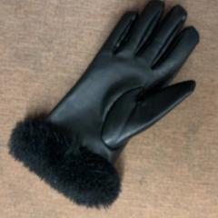 グローブ がiLostで Pathé Schouwburgplein によって報告されました