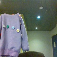 Children's sweater enfant, as reported by MEININGER Hotel Lyon Centre Berthelot using iLost