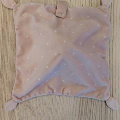 Kuddiga slag, rapporterat av IKEA Strasbourg med iLost