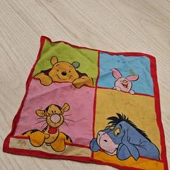 Filt mouchoir doudou winnie, rapporterat av IKEA Liège med iLost