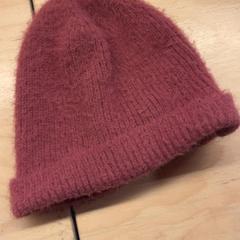 قبعة صغيرة، كما تم الإبلاغ عنه بواسطة Pathé Utrecht Leidsche Rijn عبر iLost