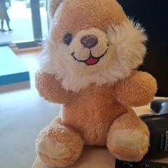 Peluche, come riportato da IKEA Villiers-sur-Marne utilizzando iLost