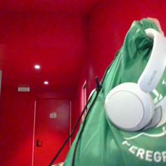 T shirt & Écouteurs t-shirt, a été signalé par MEININGER Hotel Roma Termini utilisant iLost