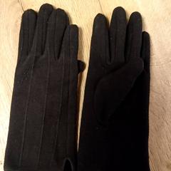 Gants, a été signalé par Van der Valk Hotel Sneek utilisant iLost