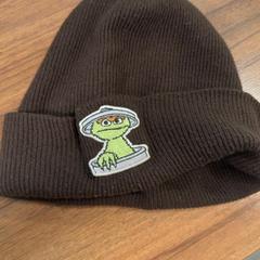 Beanie Bruin, como reportado por Pathé Zaandam utilizando o iLost