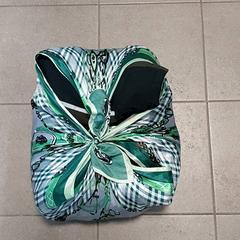 Draagtas & Sjaal groen, segundo informou Regio Limburg - Leuven usando iLost