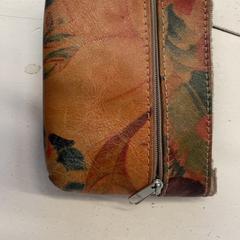 財布 Goslings がiLostで GVB によって報告されました