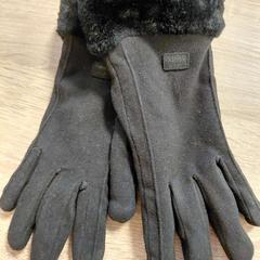 Luvas, segundo informou EBS OV Poeldijk usando iLost