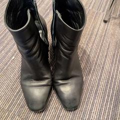 Sko, rapporterat av Inntel Hotels Utrecht Centre med iLost